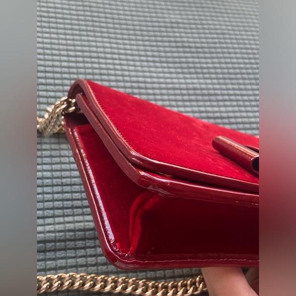 Miu Miu Red Velvet Cross Chain Woc Bow Tie Knot Bag - Picture 6 of 16